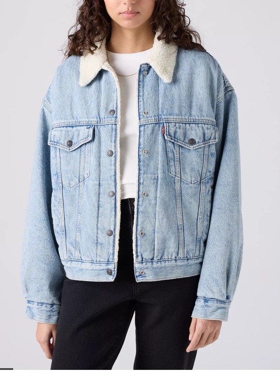 Levi's Jackets & Blazers - Levi's Light Blue Denim Jacket with Cream Sherpa Collar